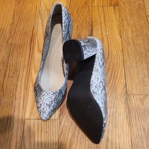 🆕️⭐ Gertie Block Heels Size 8